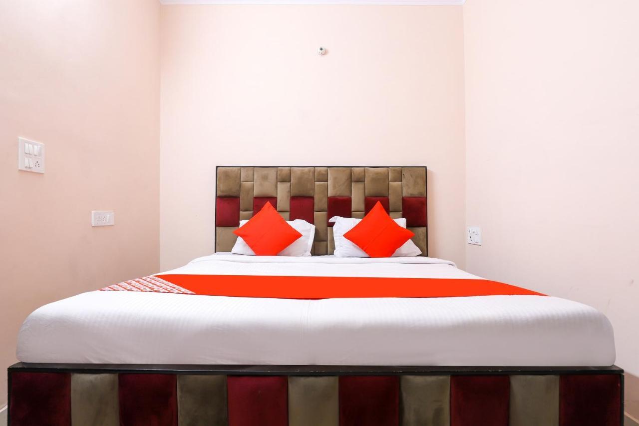 Oyo 77819 Shahdara Inn New Delhi Extérieur photo