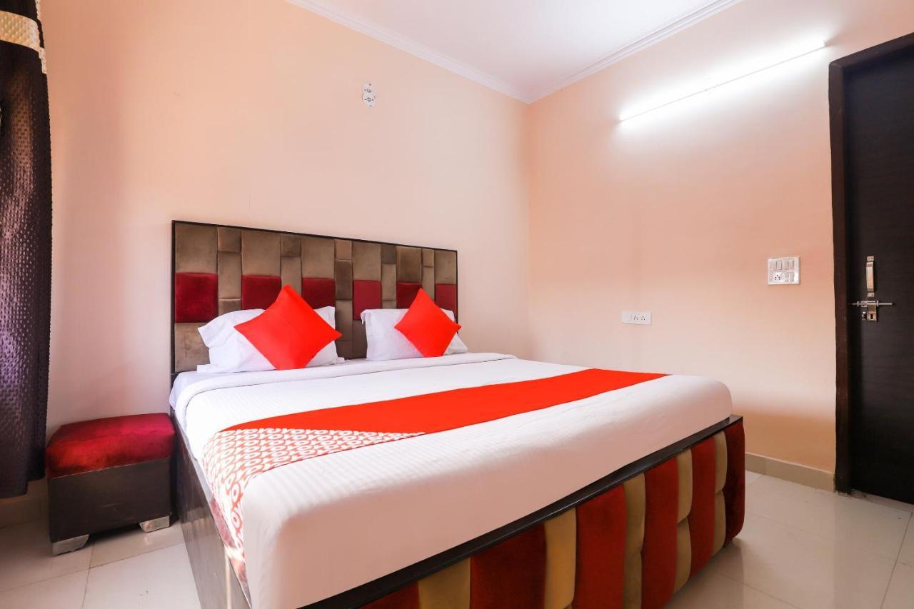Oyo 77819 Shahdara Inn New Delhi Extérieur photo